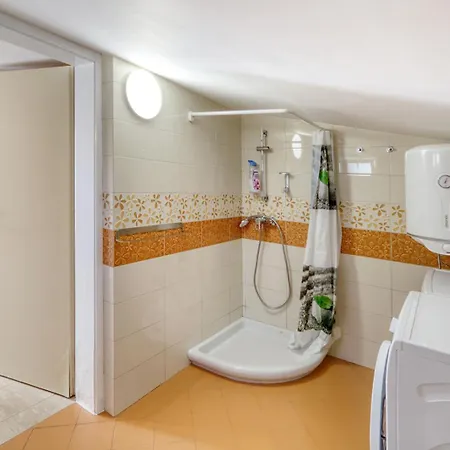 בית נופש Delightfully House With A Private Pool And A Sea View פרמנטורה