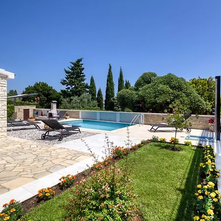 Delightfully House With A Private Pool And A Sea View *