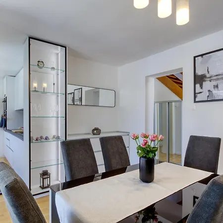 Delightfully House With A Private Pool And A Sea View *