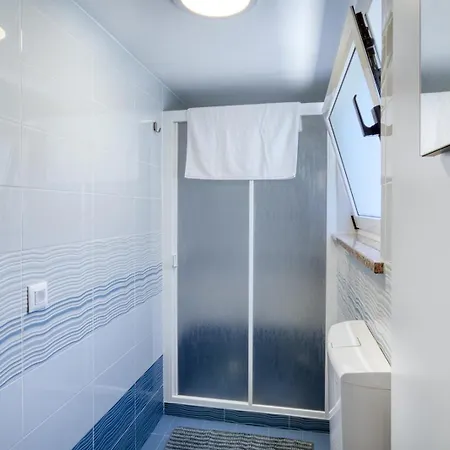 Delightfully House With A Private Pool And A Sea View Дом отдыха Премантура