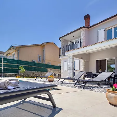 Delightfully House With A Private Pool And A Sea View Holiday home