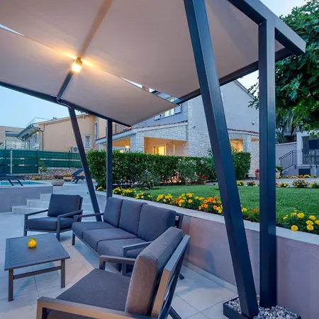 Delightfully House With A Private Pool And A Sea View * Premantura