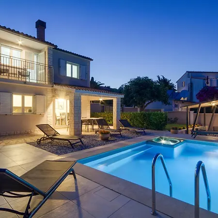 Delightfully House With A Private Pool And A Sea View Дом отдыха *